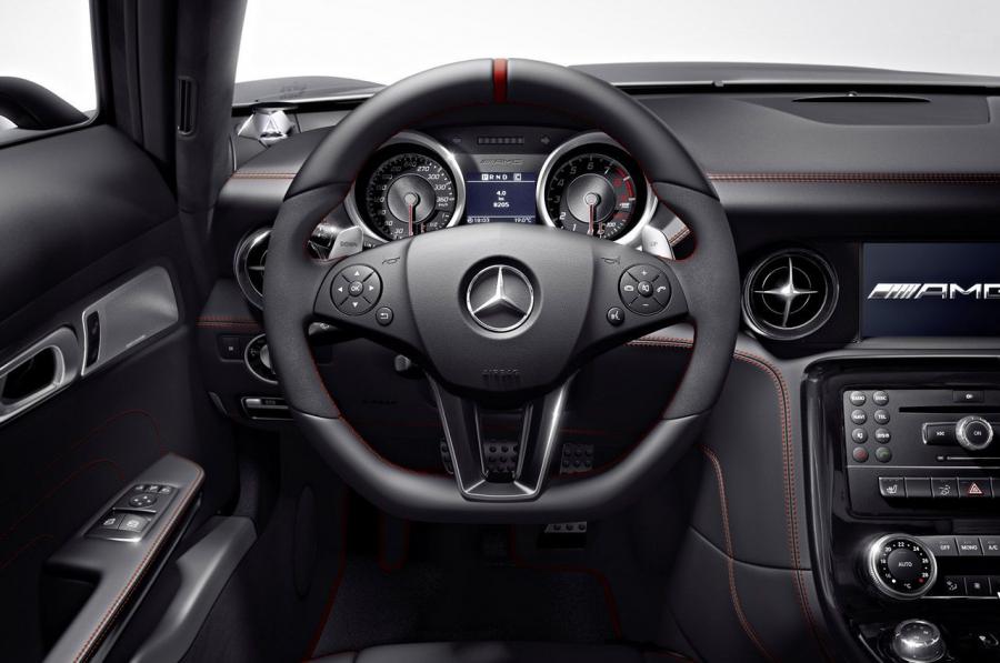  Mercedes-Benz SLS AMG GT 2013 года  (фото 57 из 110)